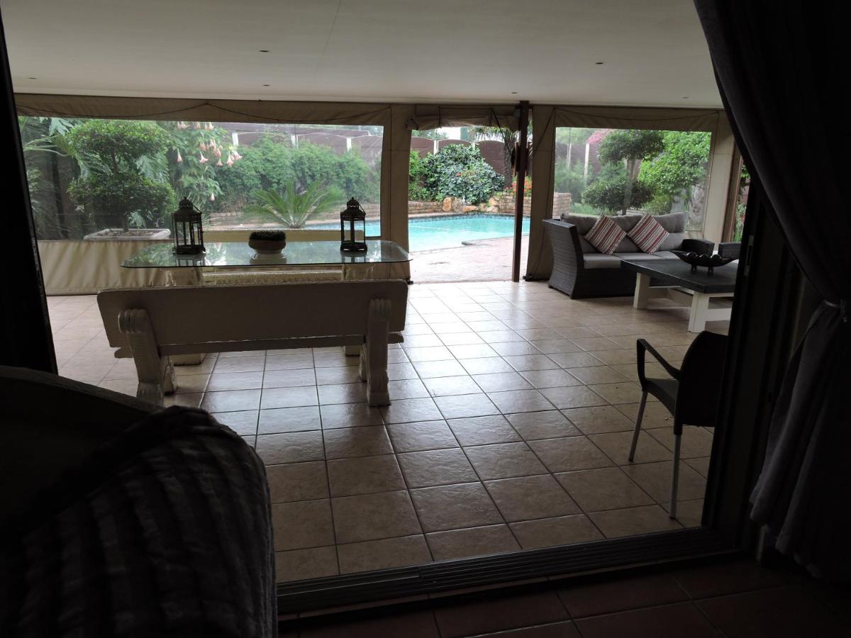 Ferienwohnung The Pheasant Boksburg Exterior foto